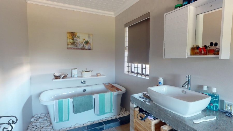 3 Bedroom Property for Sale in Long Acres Country Estate Western Cape